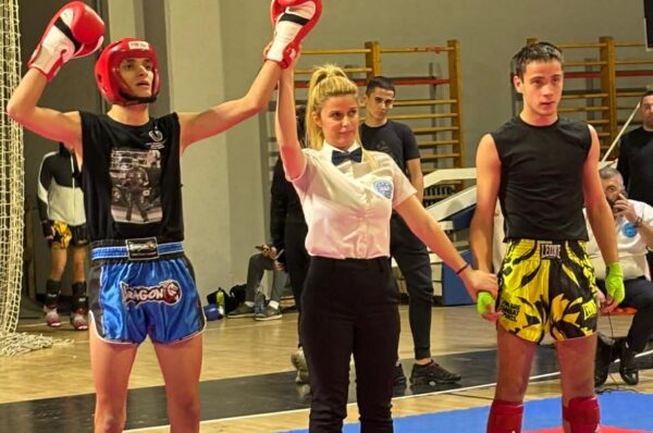 Genç kickboksör Türker Niş’te başarılarına bir yenisini daha ekledi