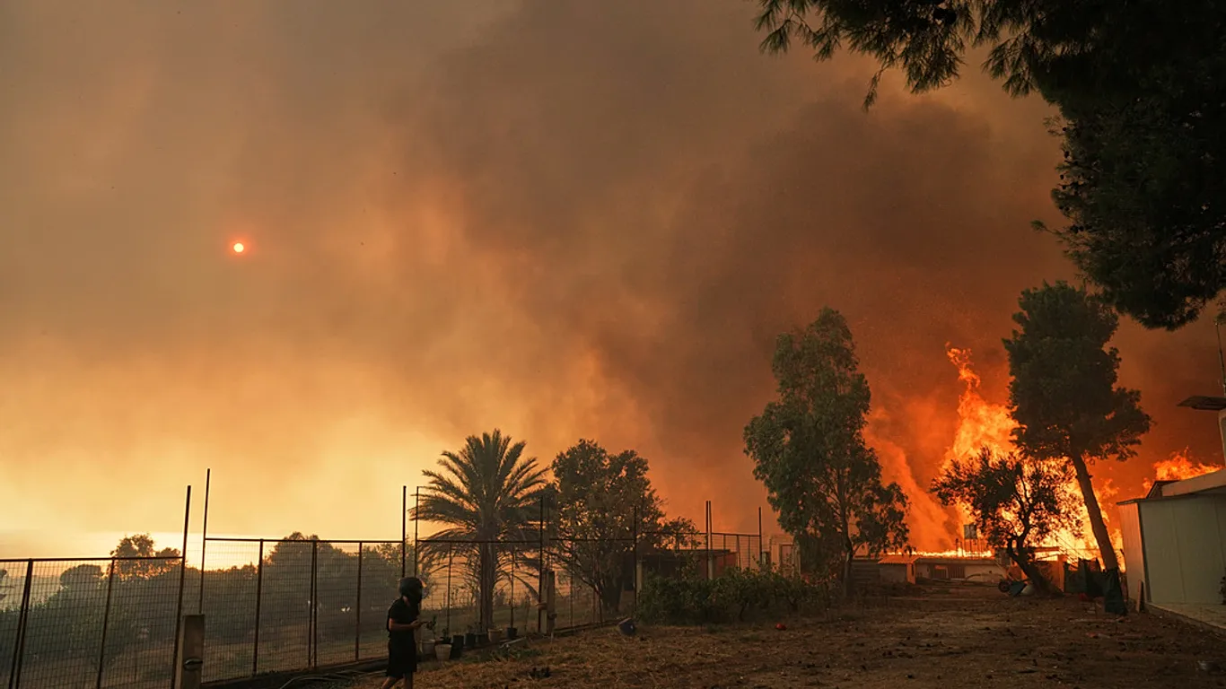 Yunanistan, yeni harita ile orman yangınlarına yaklaşımını değiştiriyor