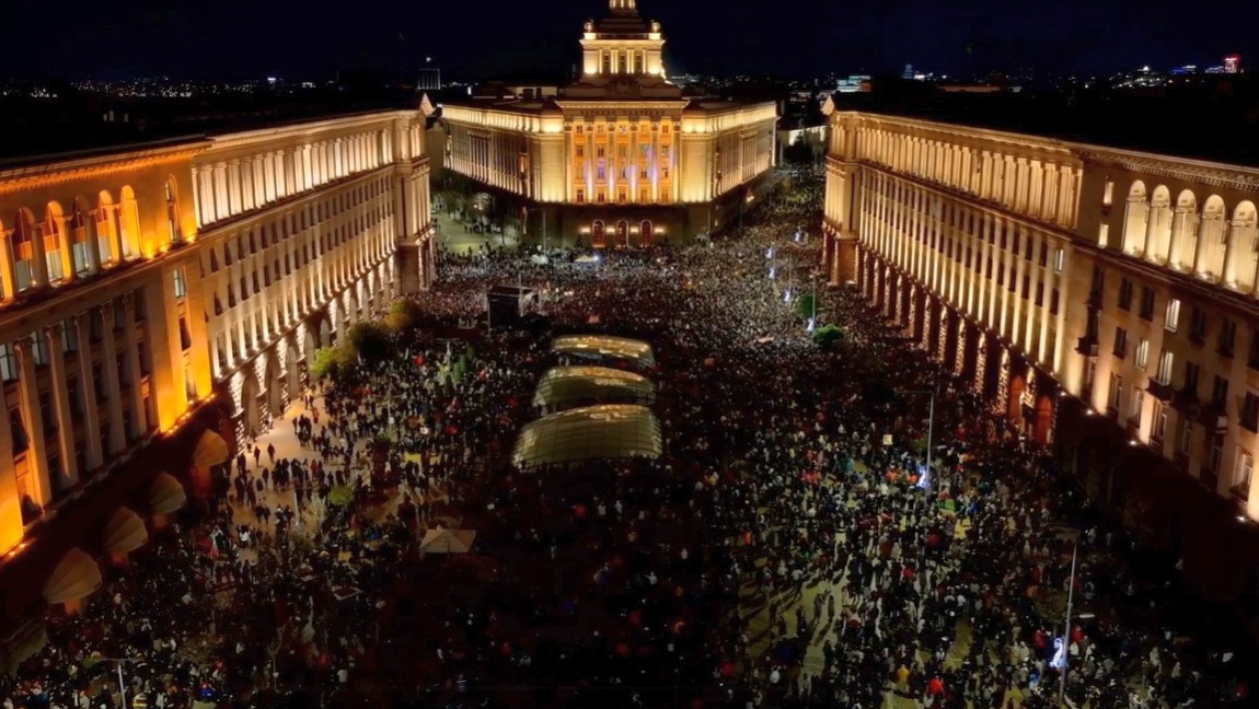 Sofya’da 2026 bütçesine karşı büyük protesto gösterisi