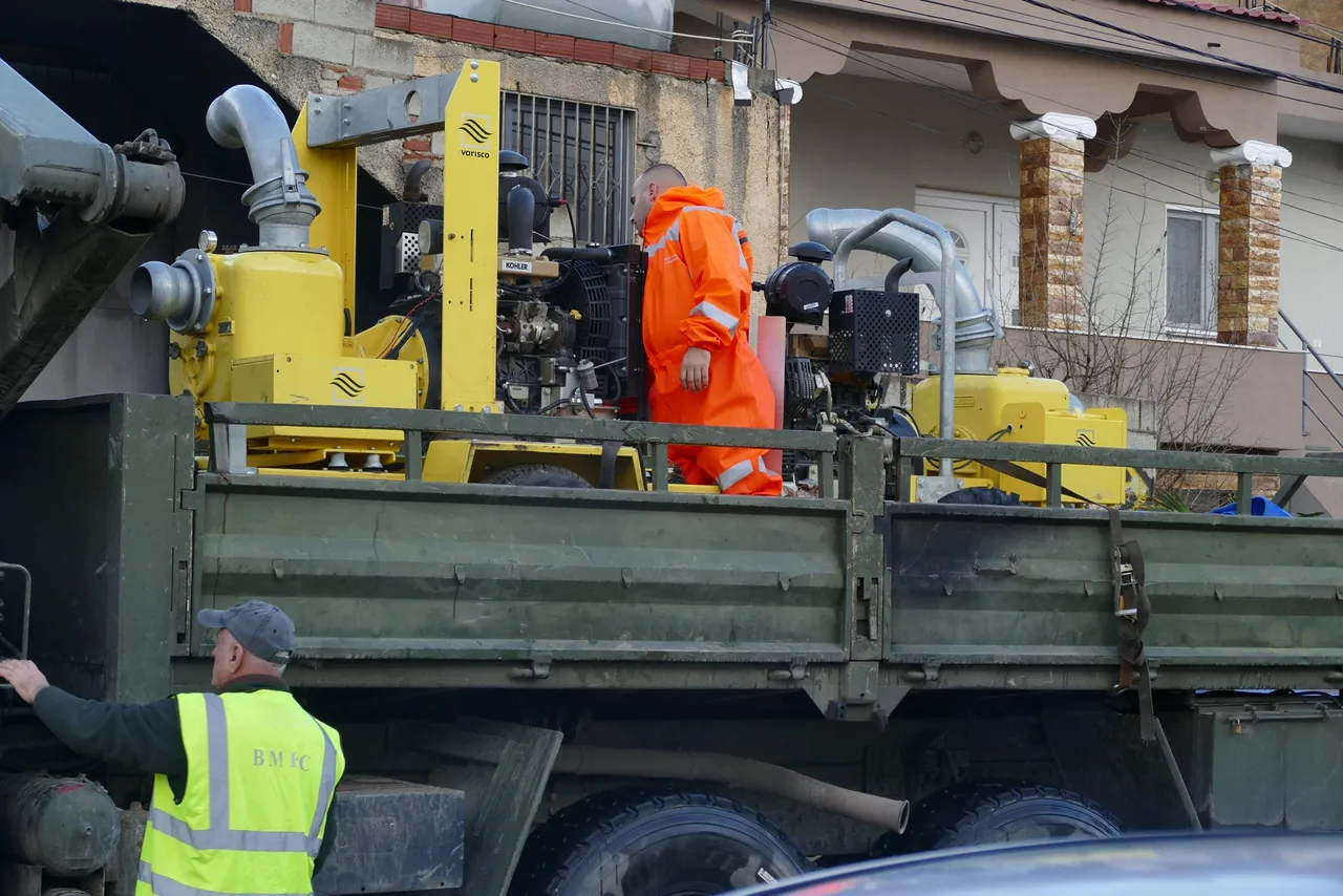 Dıraç’ta Sel Felaketinde 800 Ev Etkilendi, 180 Kişi Tahliye Edildi