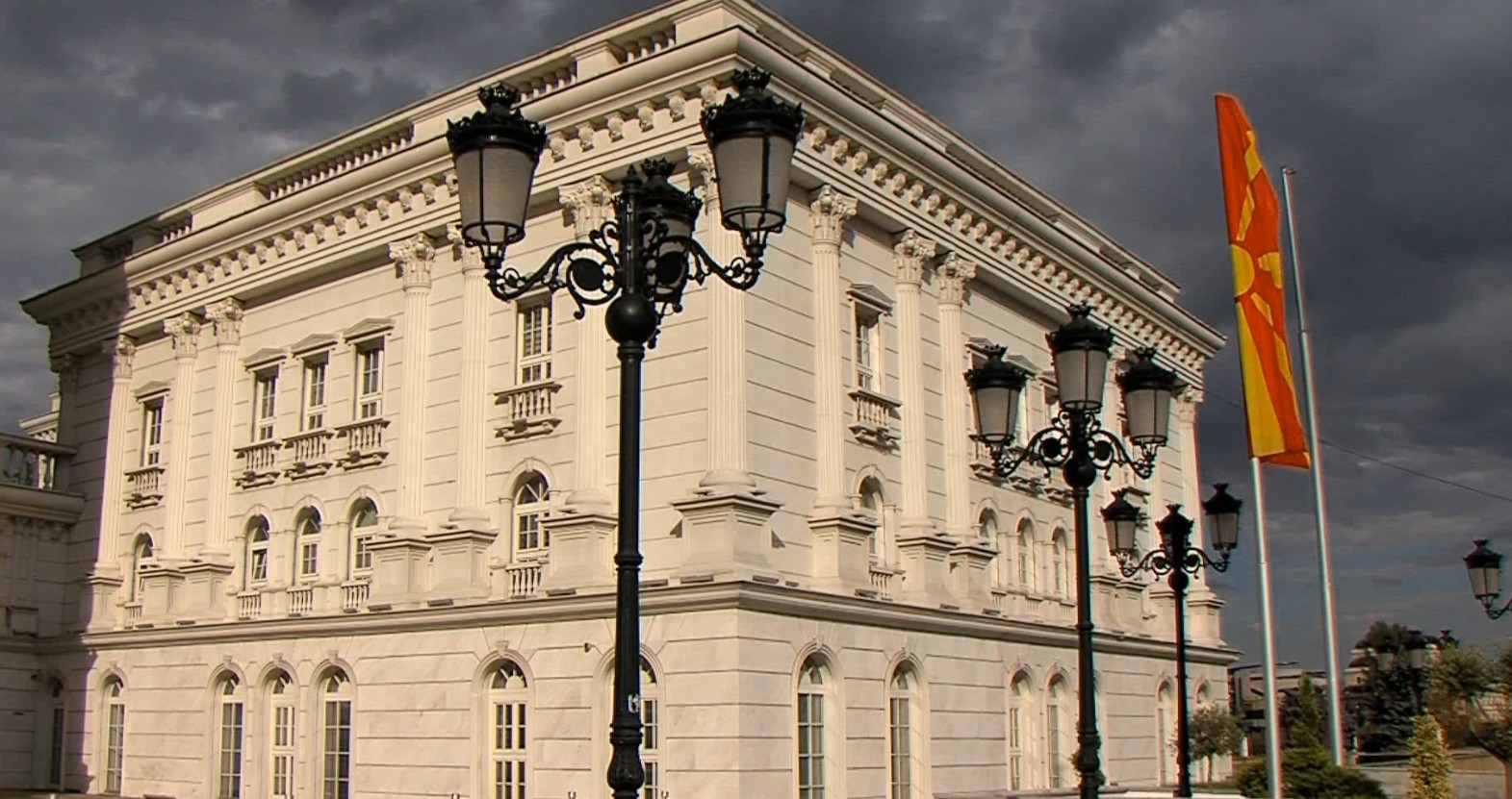 Mickoski: Brüksel’in talep ettiği reform gündemi hızla hayata geçiriliyor