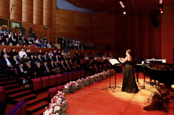 Üsküp’te “Makedonya Dünya Kardeşliği” konseri düzenlendi