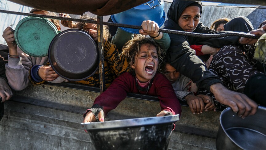 İsrail’in anlaşmaya rağmen girişleri kısıtladığı Gazze’de artan fiyatlar, gıdaya erişimi zorlaştırıyor
