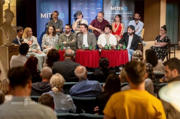 Üsküp Türk Tiyatrosu’ndan MİTEM Festivali Ekibine Teşekkür
