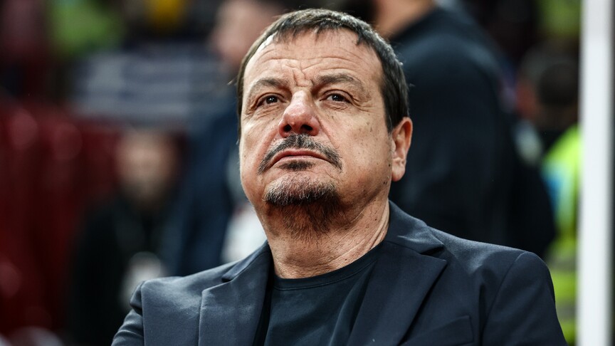 Panathinaikos Başantrenörü Ergin Ataman’dan Olympiakos taraftarına tepki