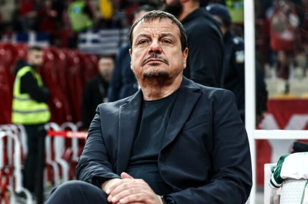 Panathinaikos Başantrenörü Ataman’dan hakem tepkisi