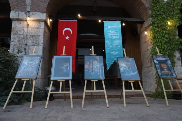 Üsküp’te “Ayasofya-Sessizliğin Işığı” sergisi açıldı