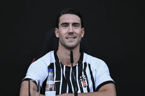 Beşiktaş’ın Sırp forveti Dusan Vlahovic’in hedefi şampiyonluk