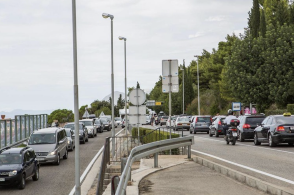 Dubrovnik’te tarihi merkez çevresindeki araç trafiği azaldı