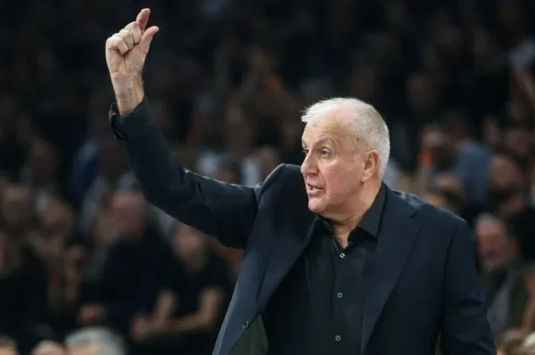 Panathinaikos Başantrenörü Obradovic, Yunan basketbolundaki skandala temkinli yaklaştı